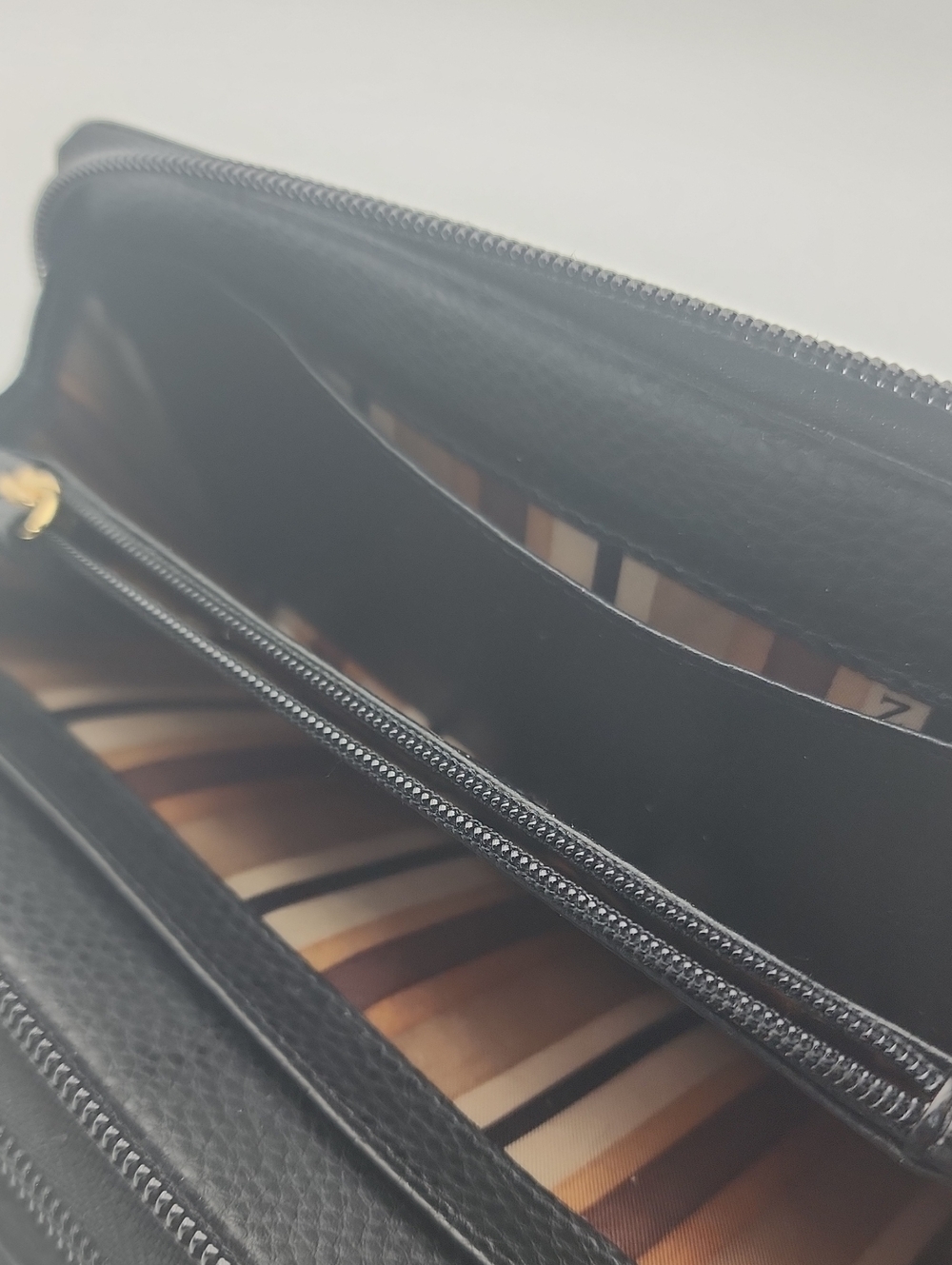 Tignanello Black Leather Continental Zipper Wallet - Picture 11 of 13